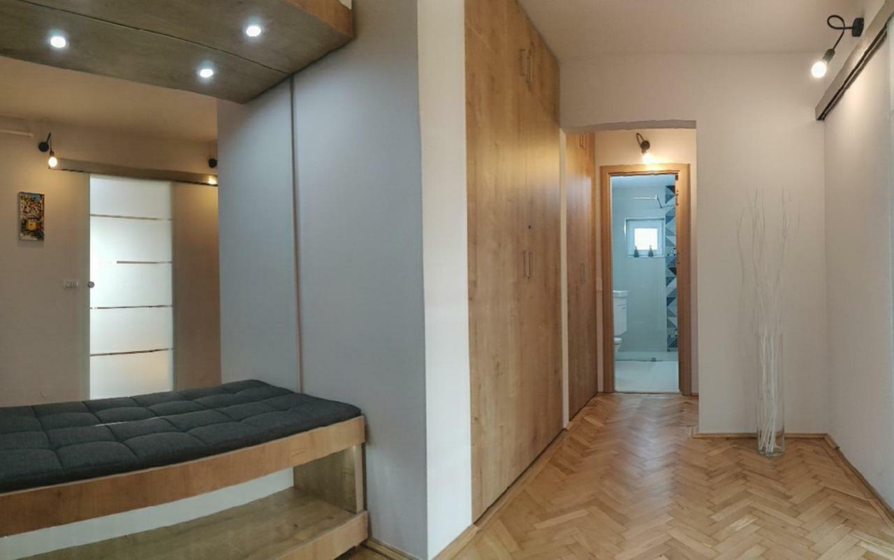 Modern&Cozy Apartment Piteşti Exterior foto