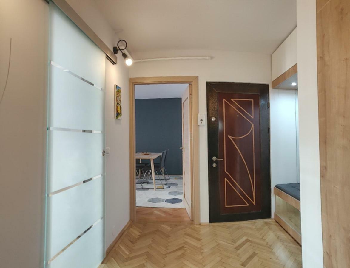 Modern&Cozy Apartment Piteşti Exterior foto